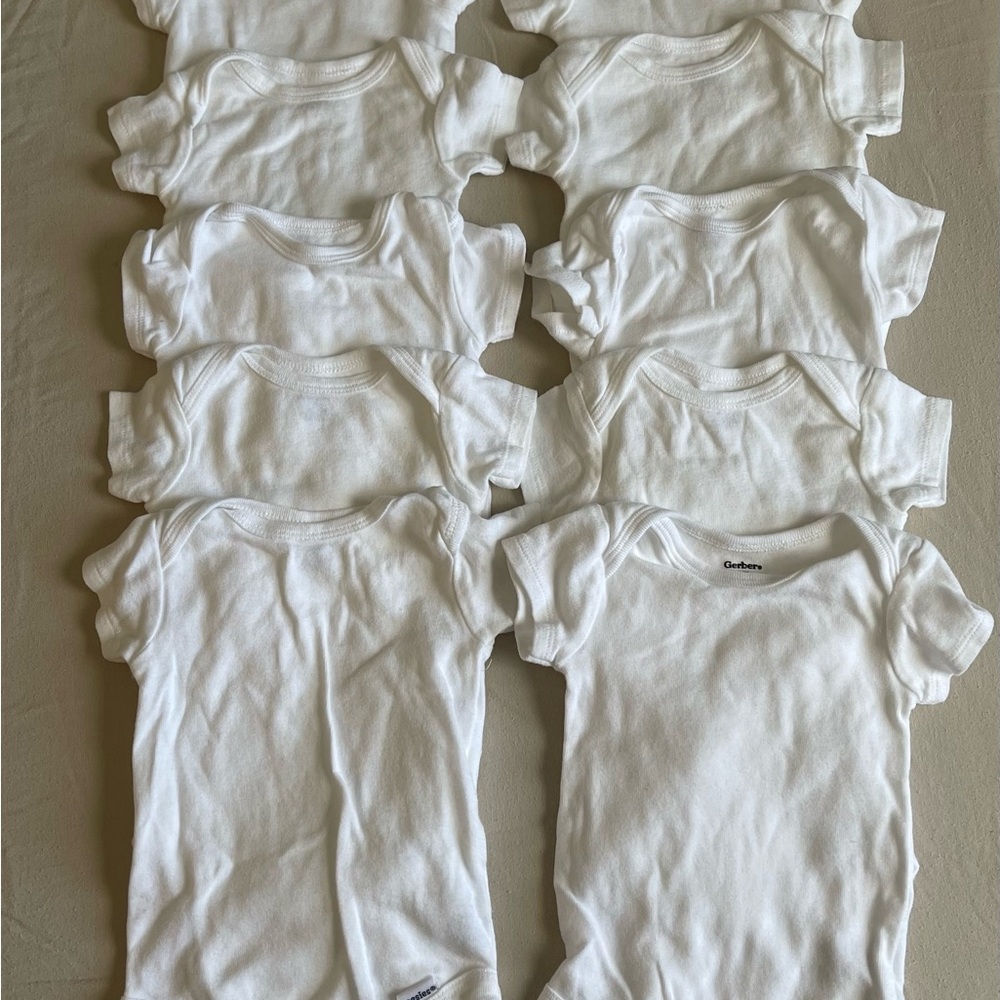 12 Gerber Soft White Baby Bodysuits - Like new!